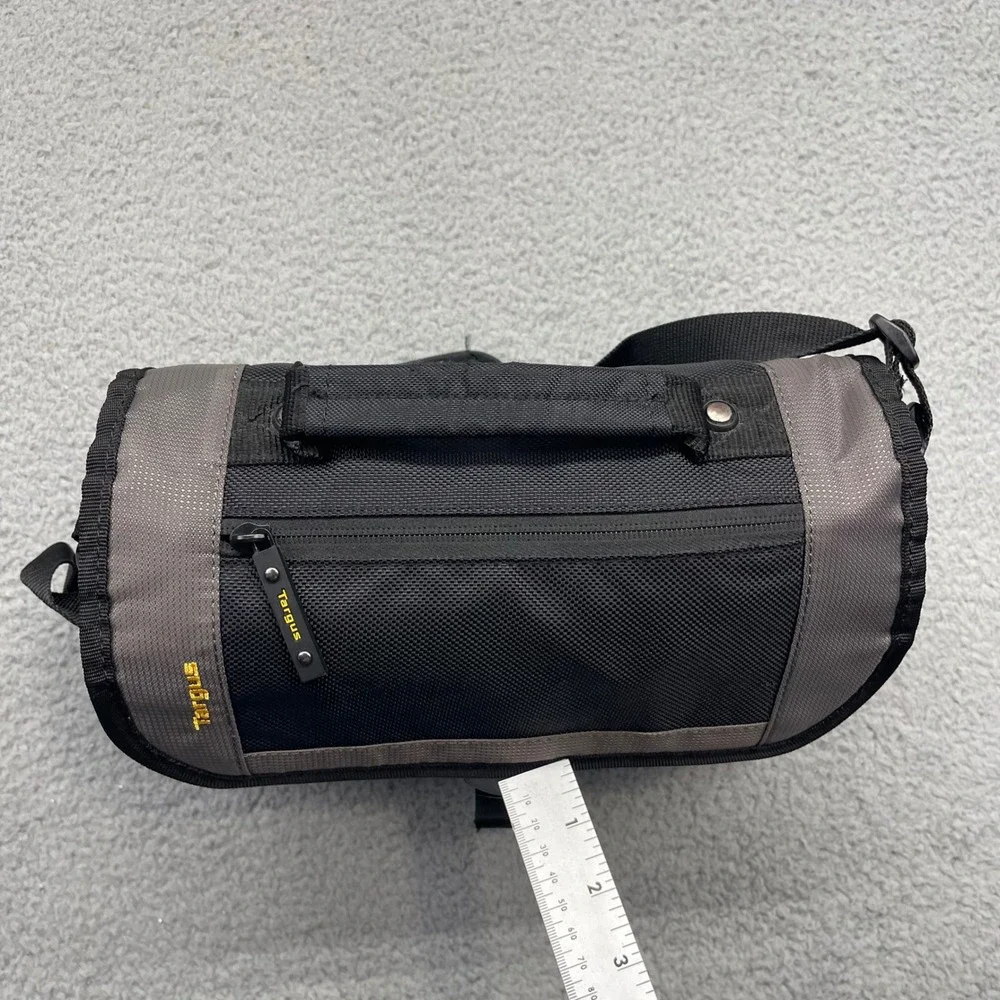 Targus TSM148US TSM148-50 CityGear Mini Messenger Bag Compact tech shoulder bag